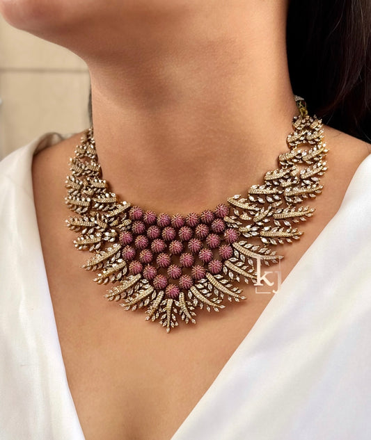 Nika necklace set