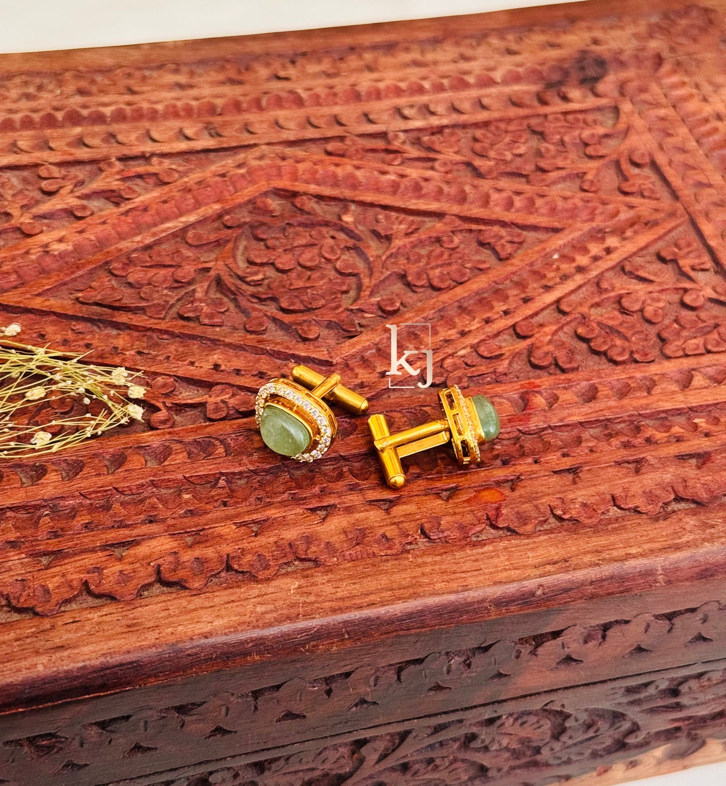 Sadaya cufflinks set