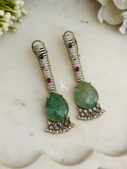 Veniza earrings set