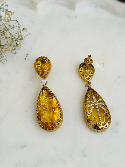Aarv earrings set