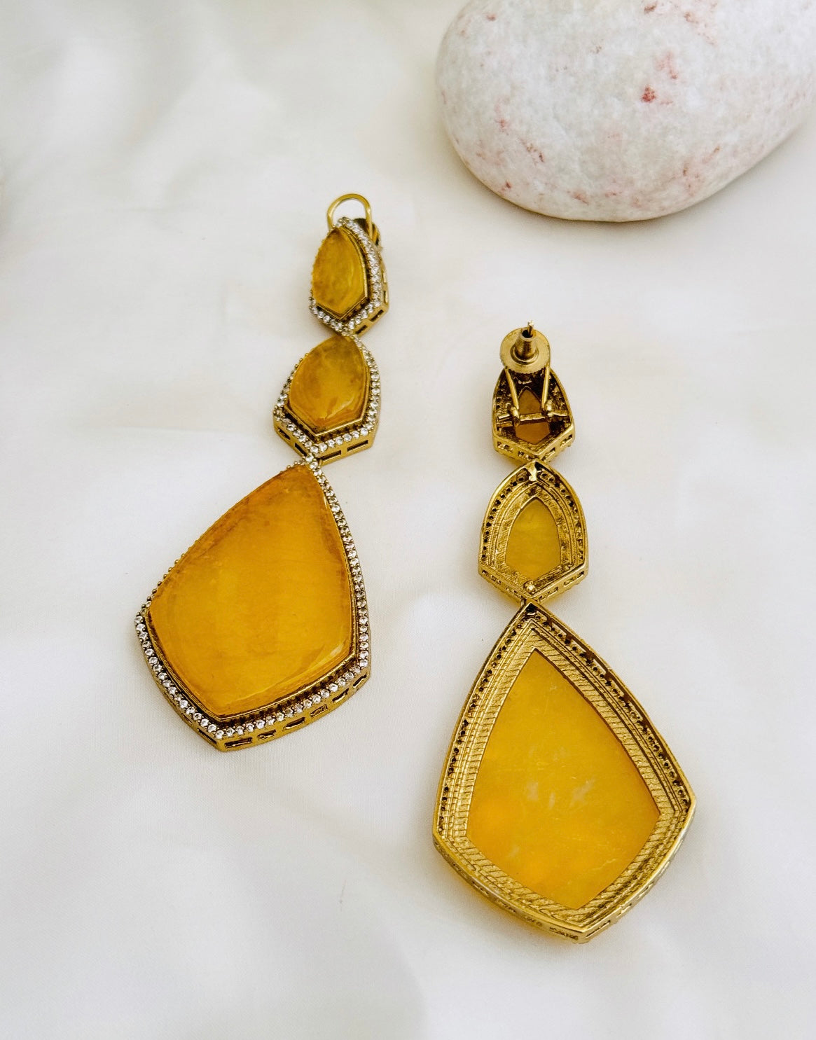 Kshiti Earrings set