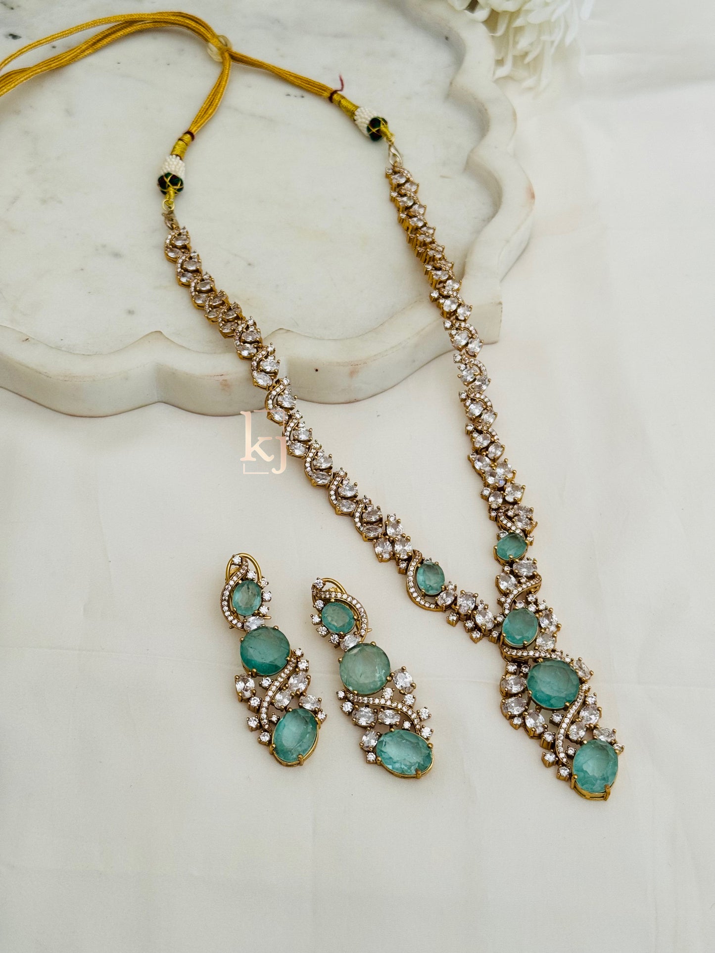 Valentina necklace set