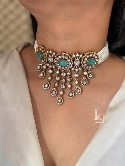 Aston choker set
