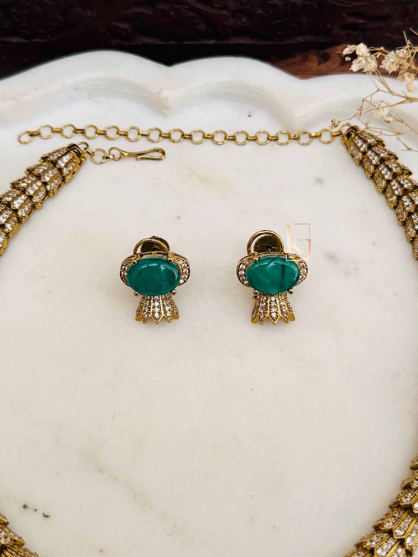 Grause choker set