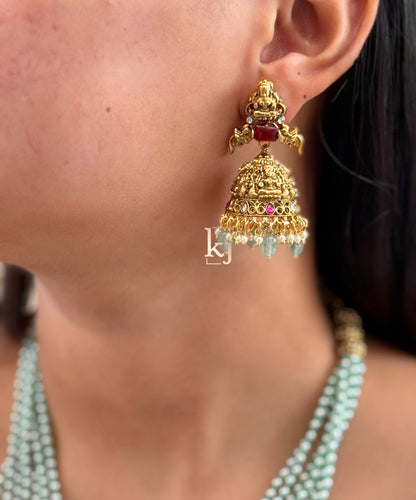 Lakshmi pendant set