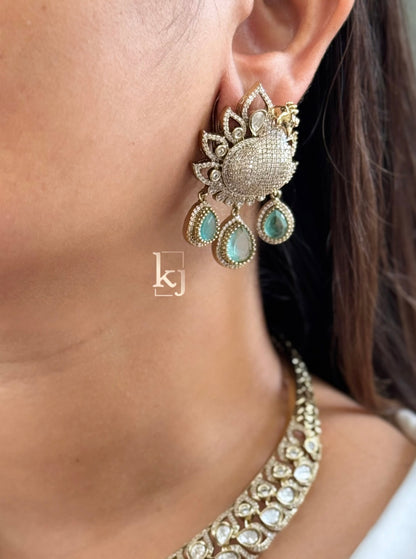Niraka necklace set