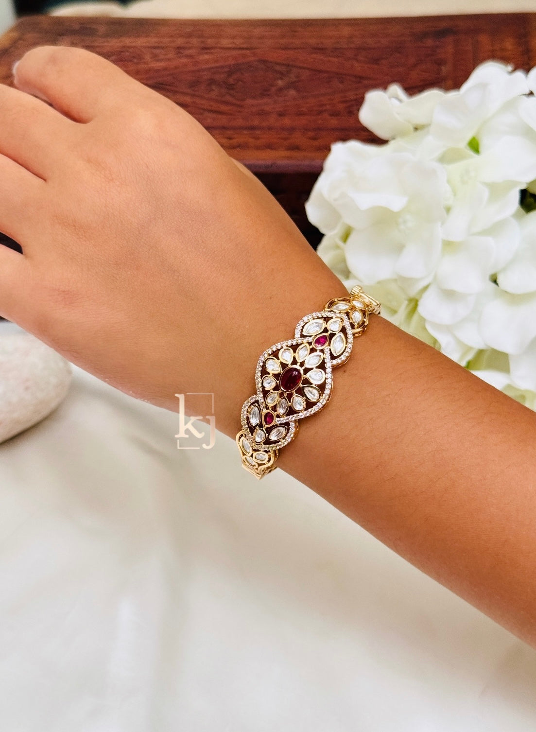 Stela bracelet bangle single