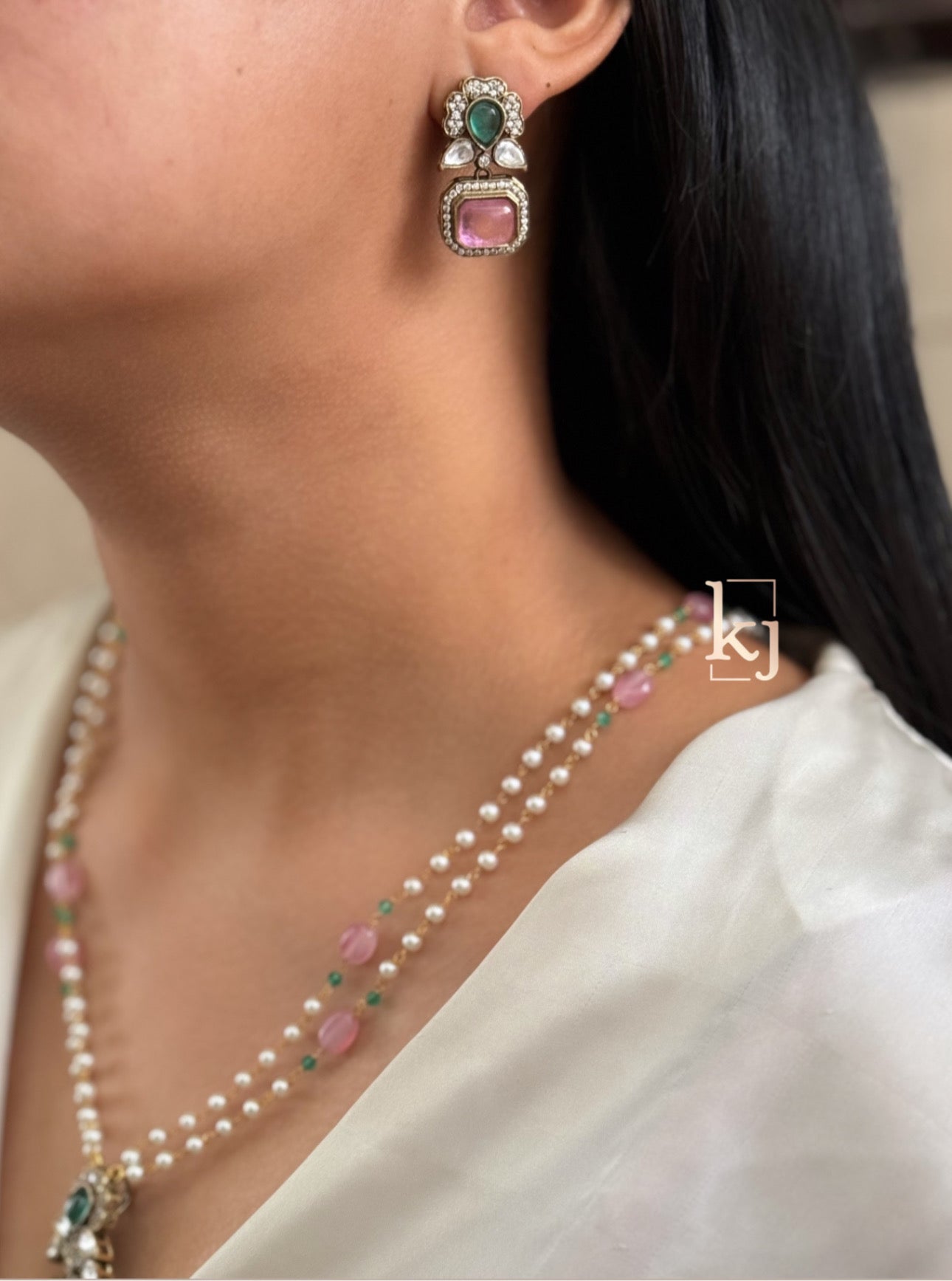 Elana pendant set