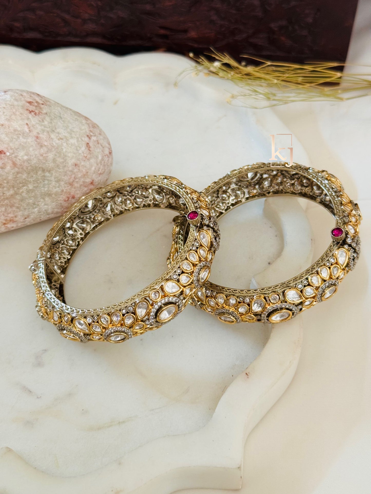 Mihir bangle set