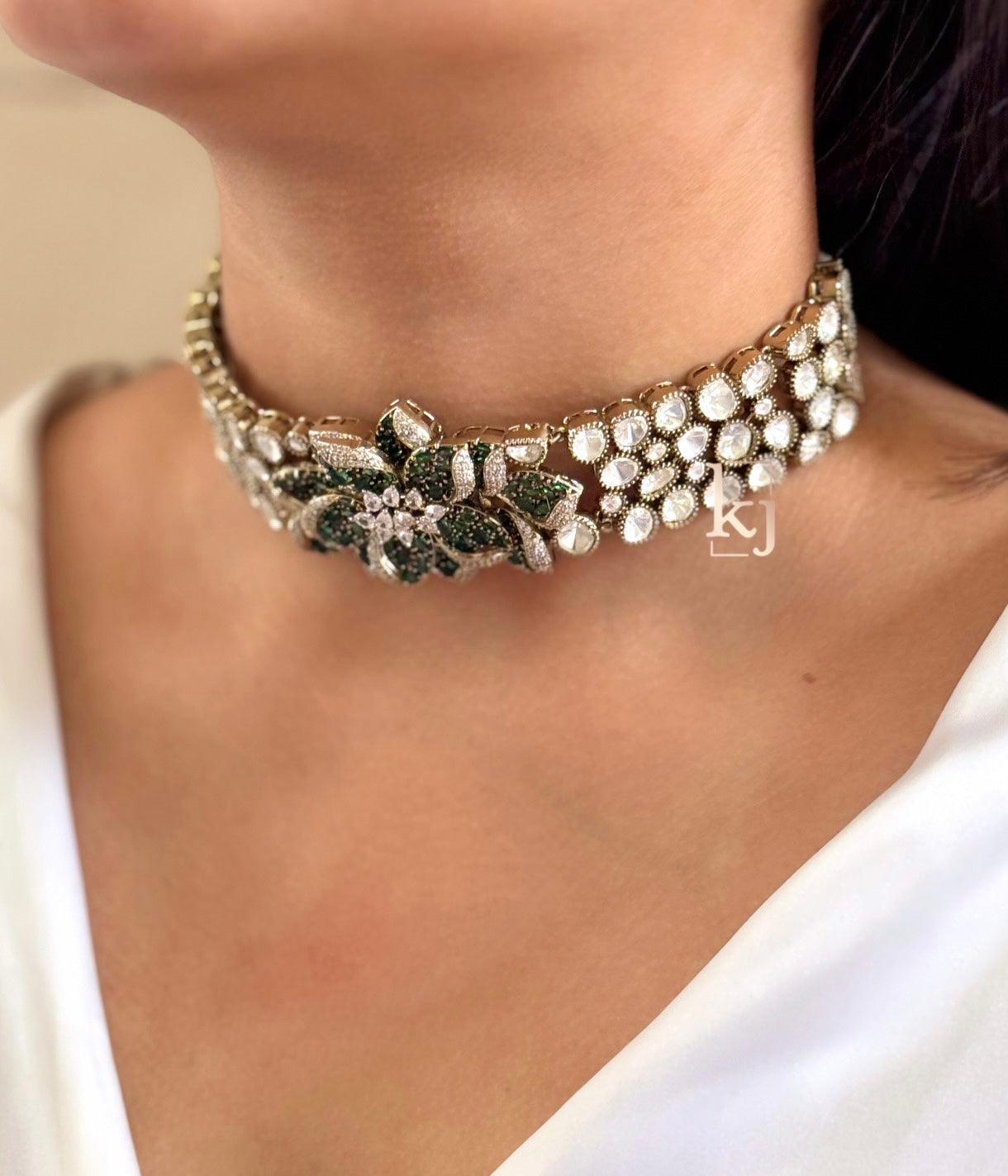 Petal choker set