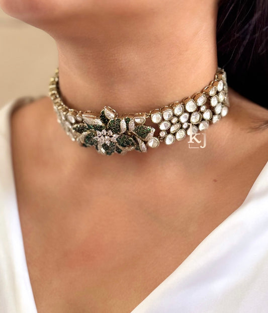 Petal choker set