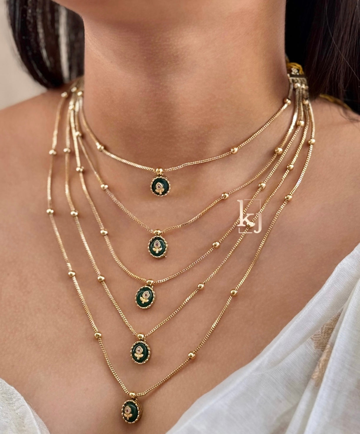 Lira 5 layer elegant necklace set