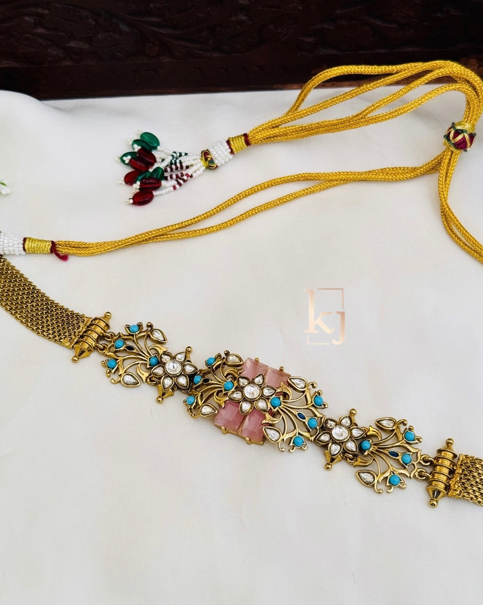 Adaa choker set