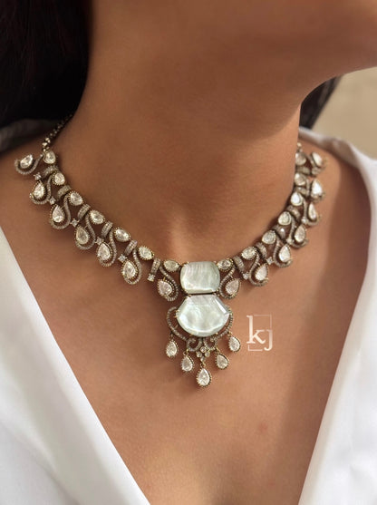 Myron necklace set
