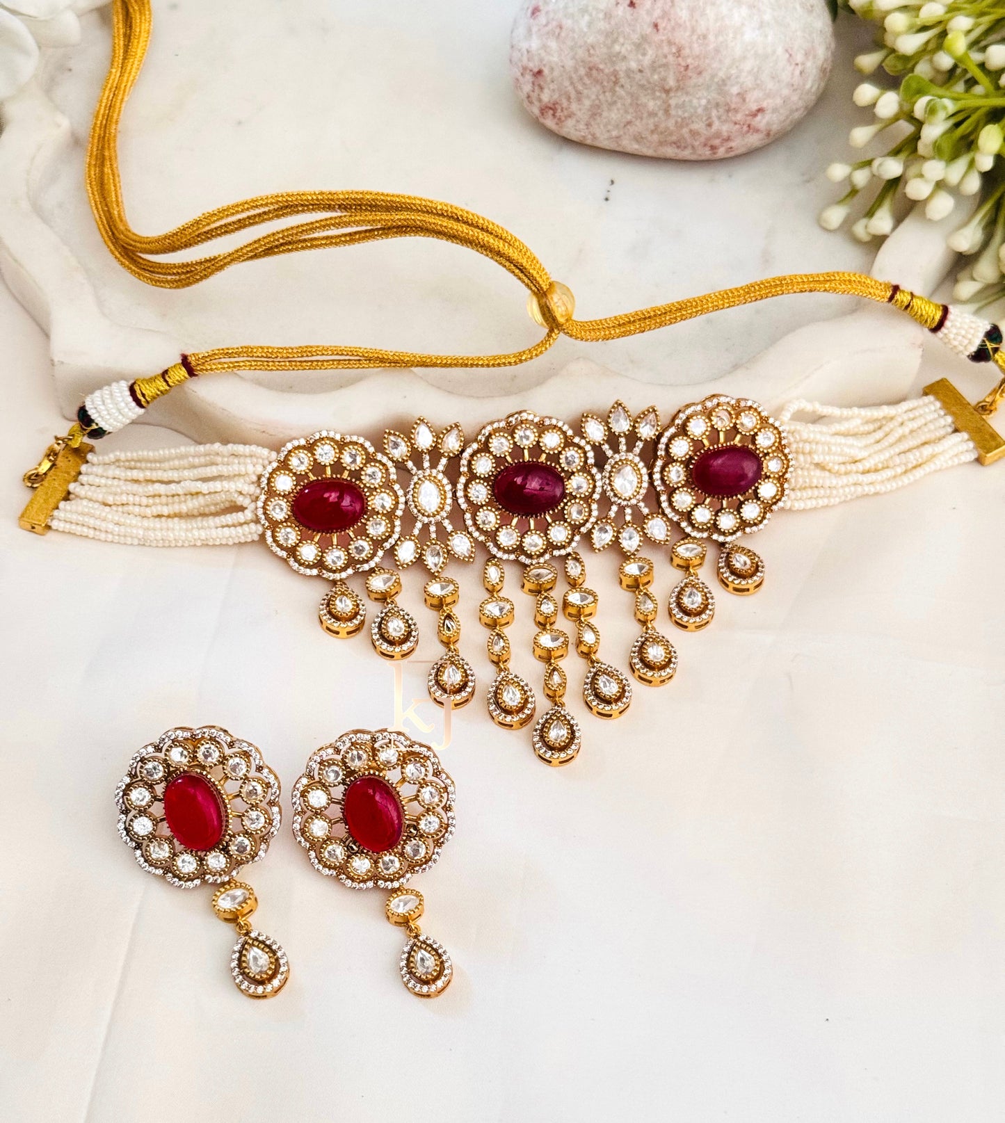 Aston choker set