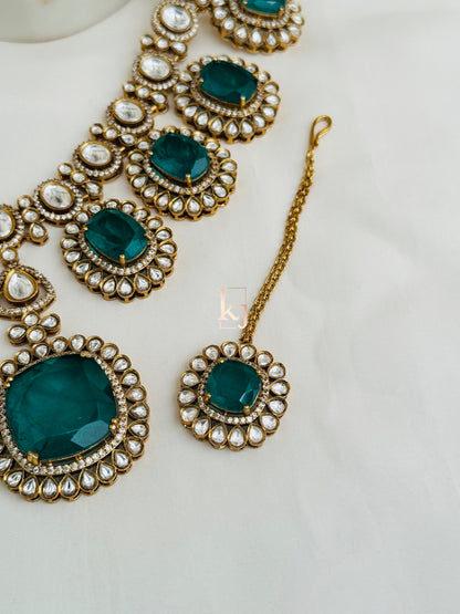 Eryn necklace set