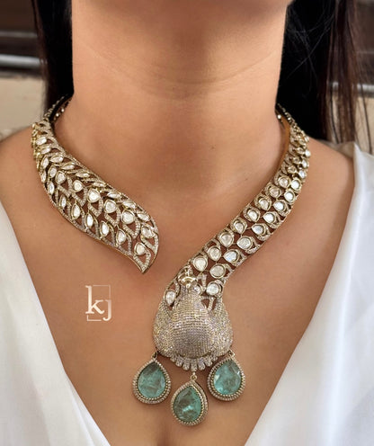 Niraka necklace set