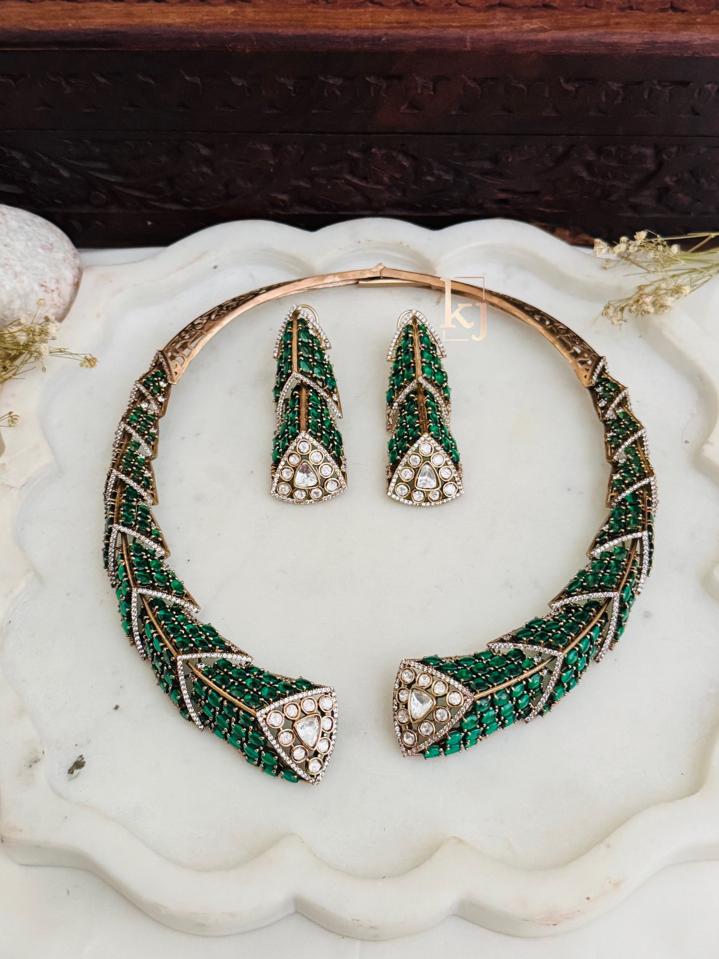 Niva necklace set