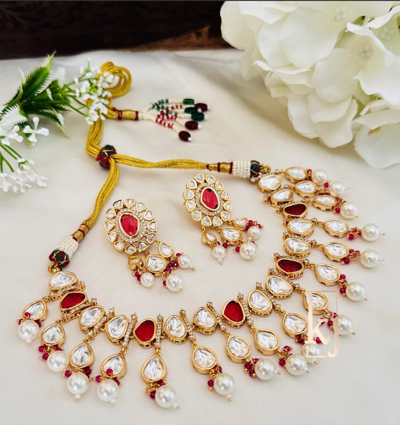 Zhuri Necklace set