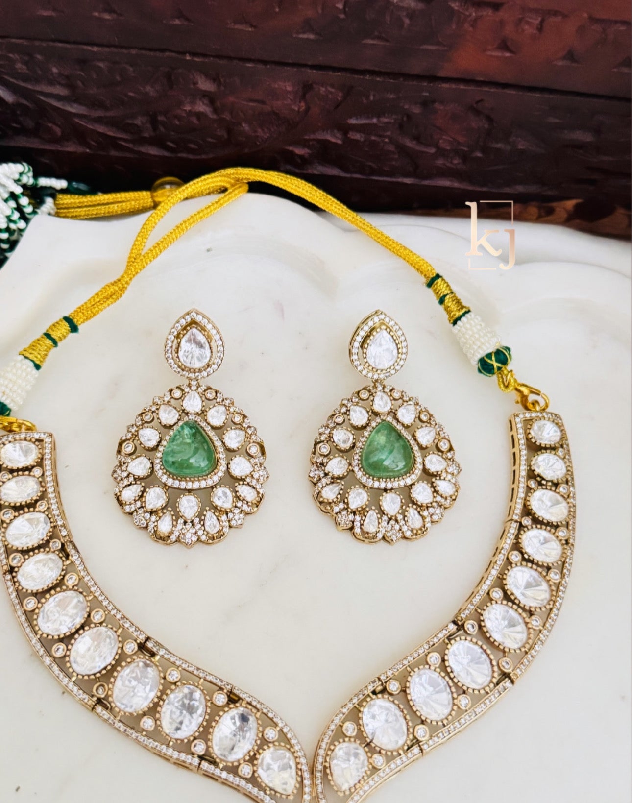 Esti Necklace set