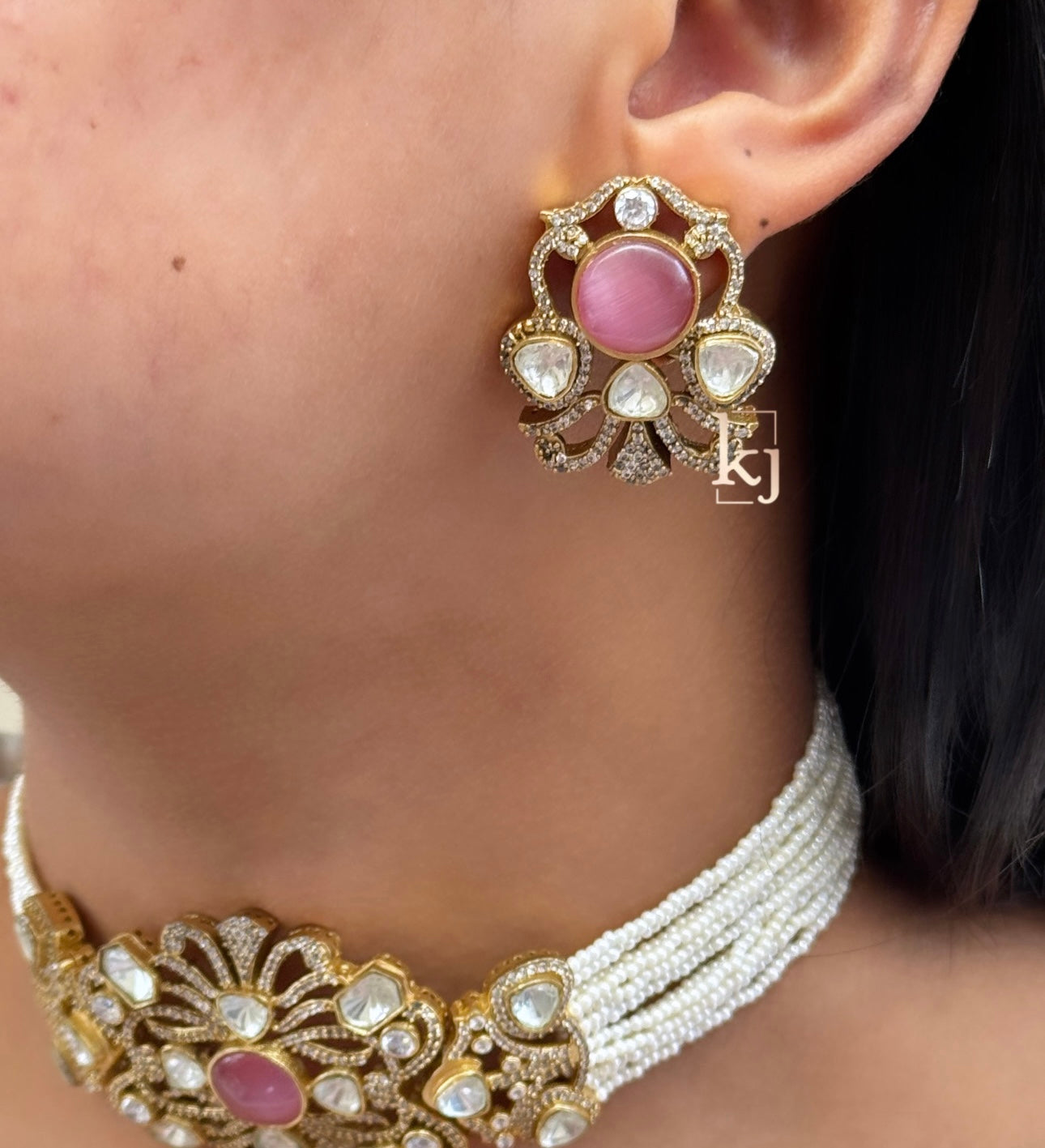 Noila choker set