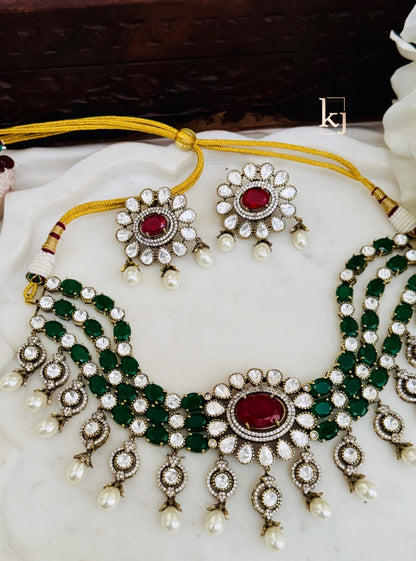 Keaila choker set