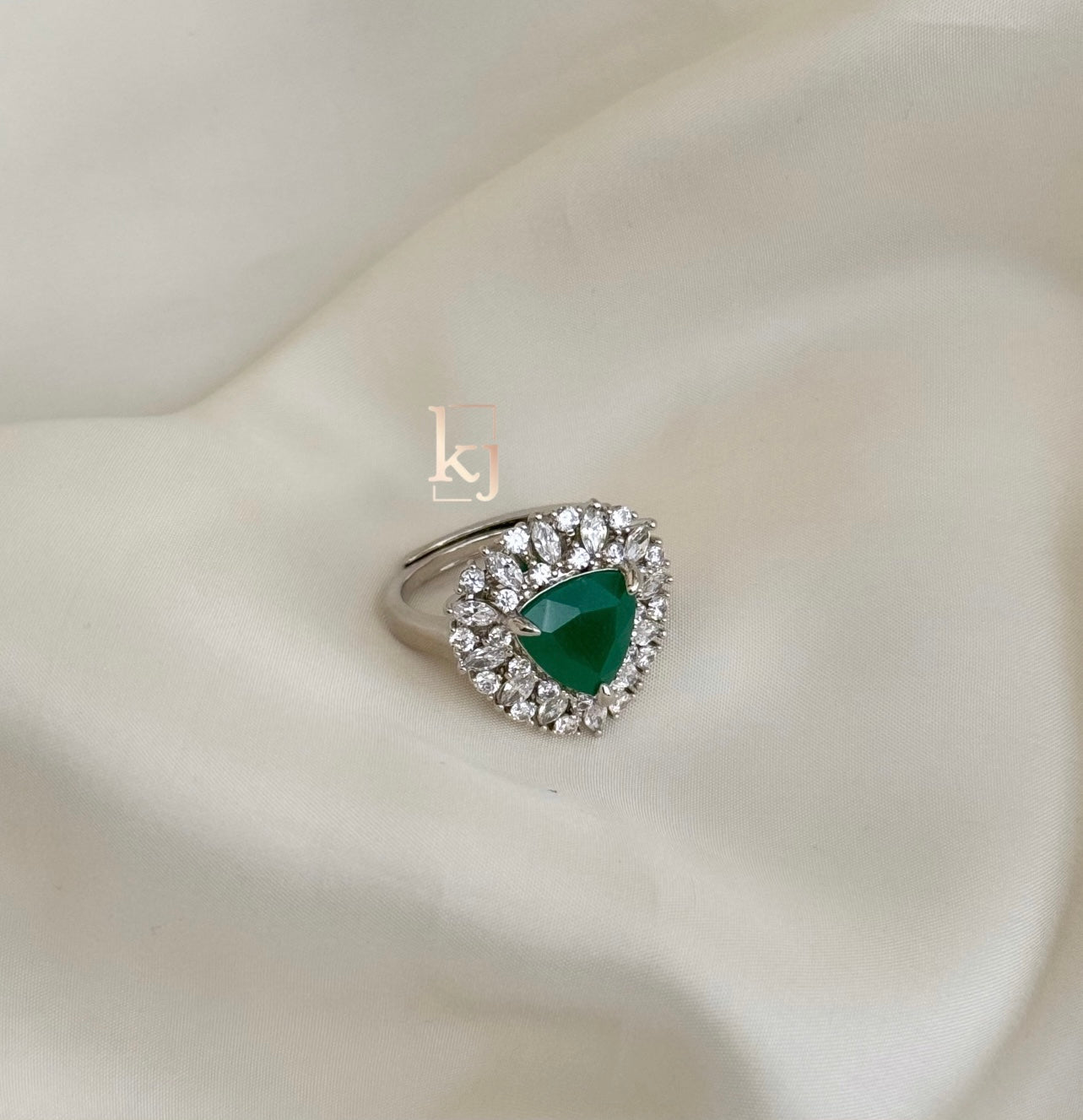 Madeline ring