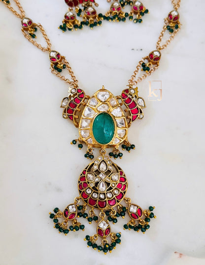 Zorah pendant set