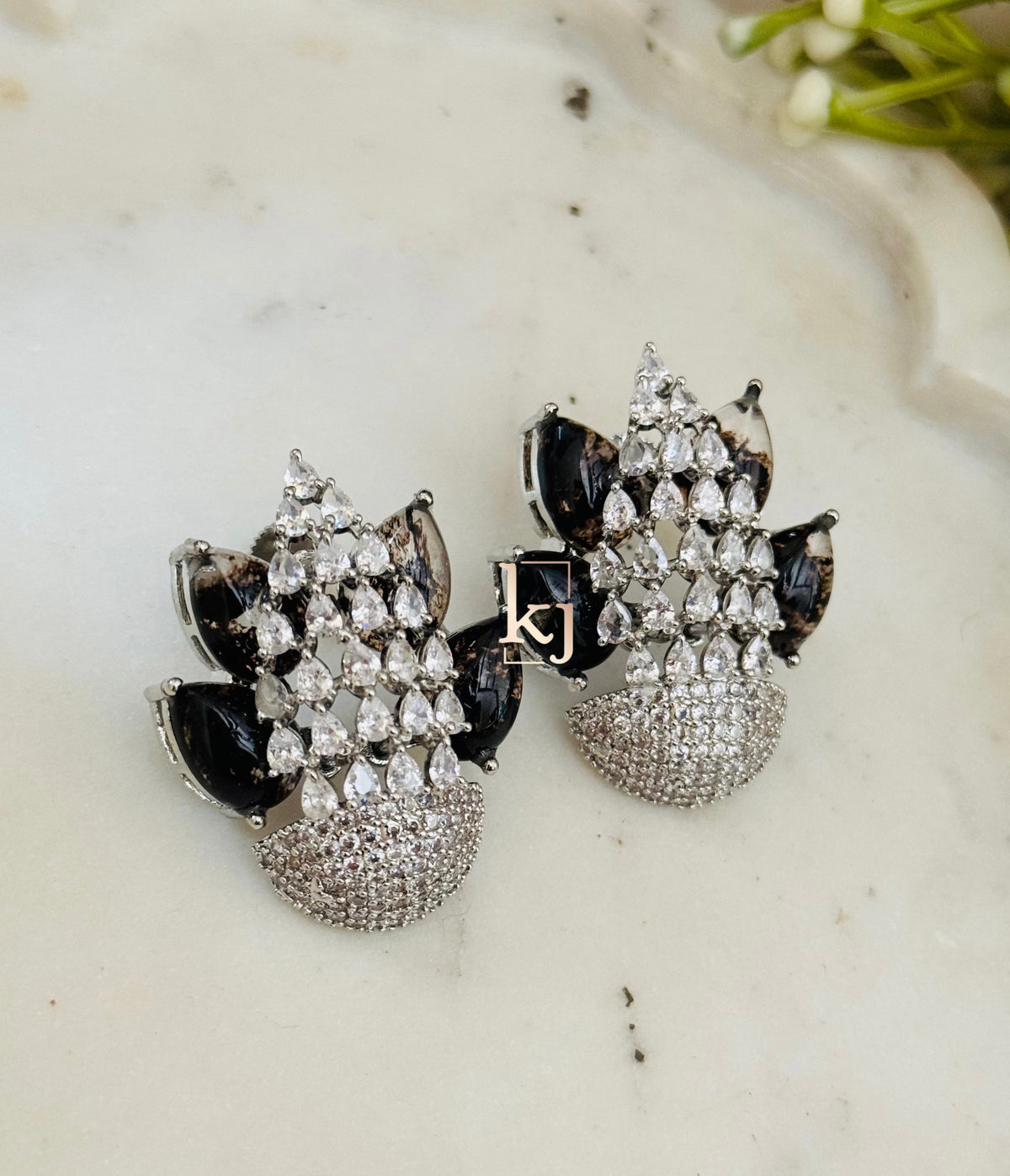 Nero earrings set