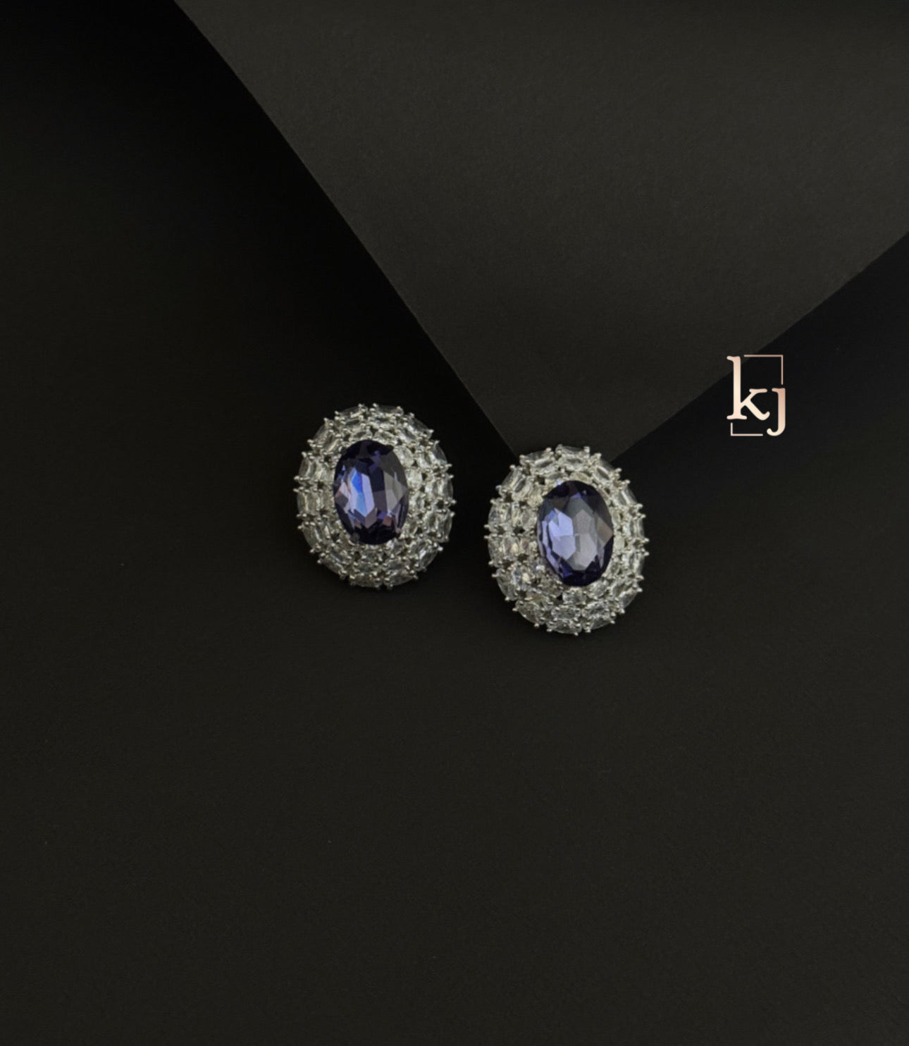Eira Earrings set