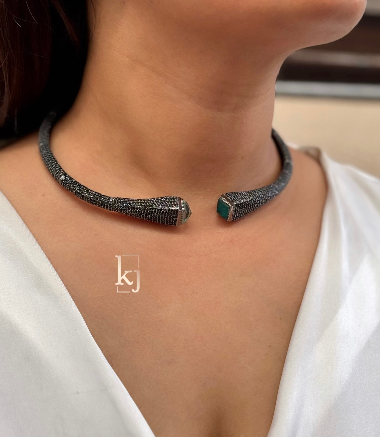 Ruzi necklace set