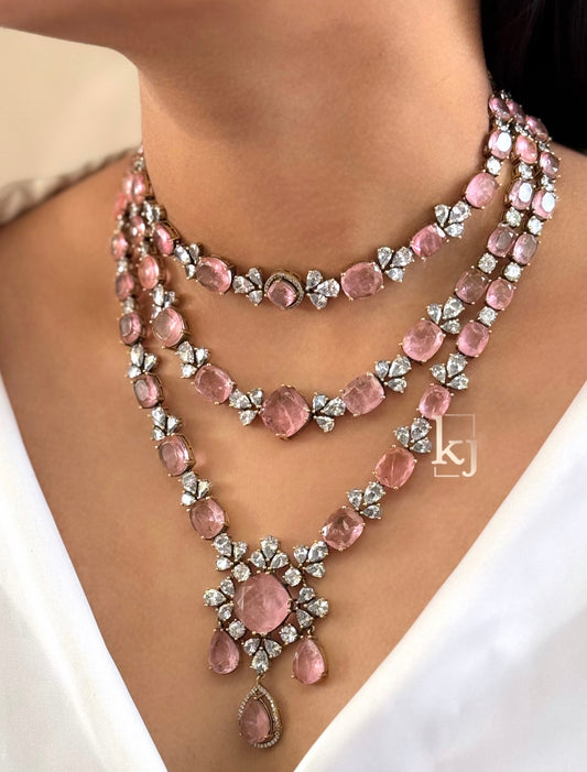 Vespera necklace set