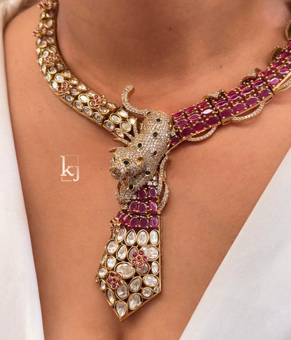 Ziavi necklace set