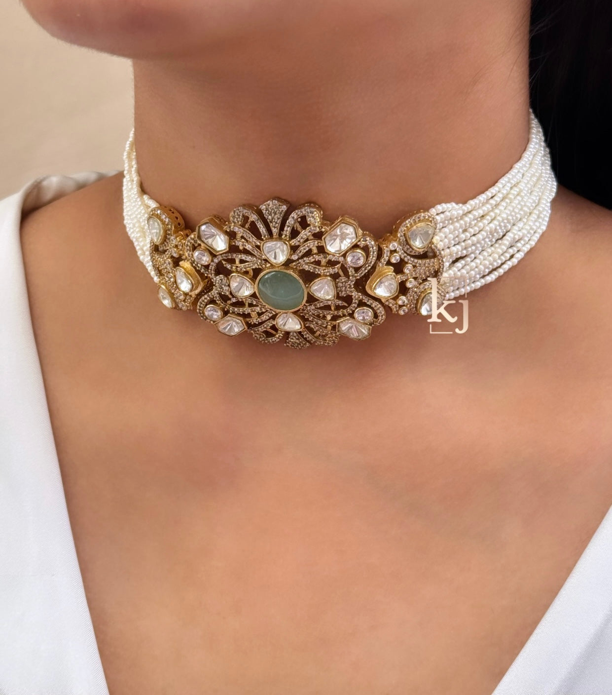 Noila choker set