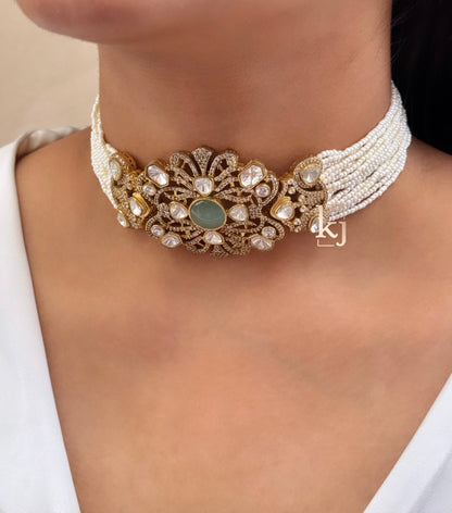 Noila choker set