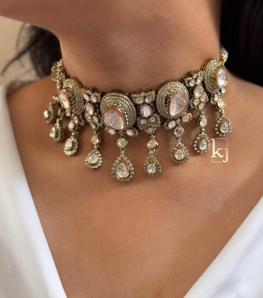 Sarai choker set