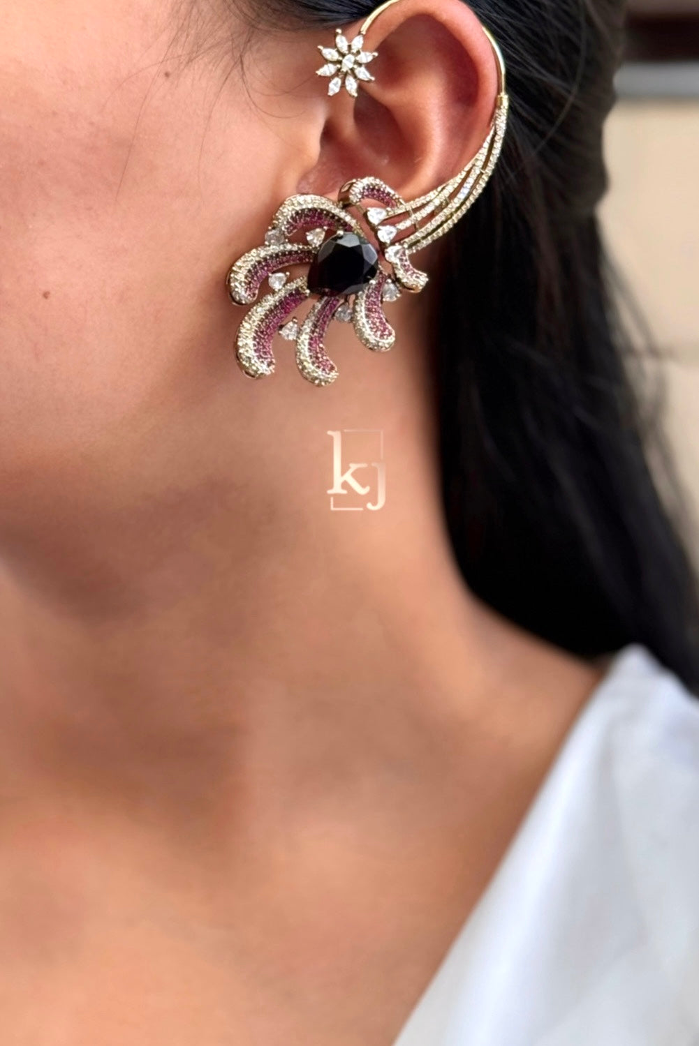 Blosy earcuff earrings