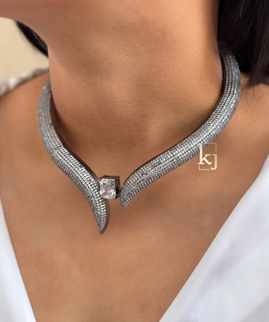 Demi necklace set