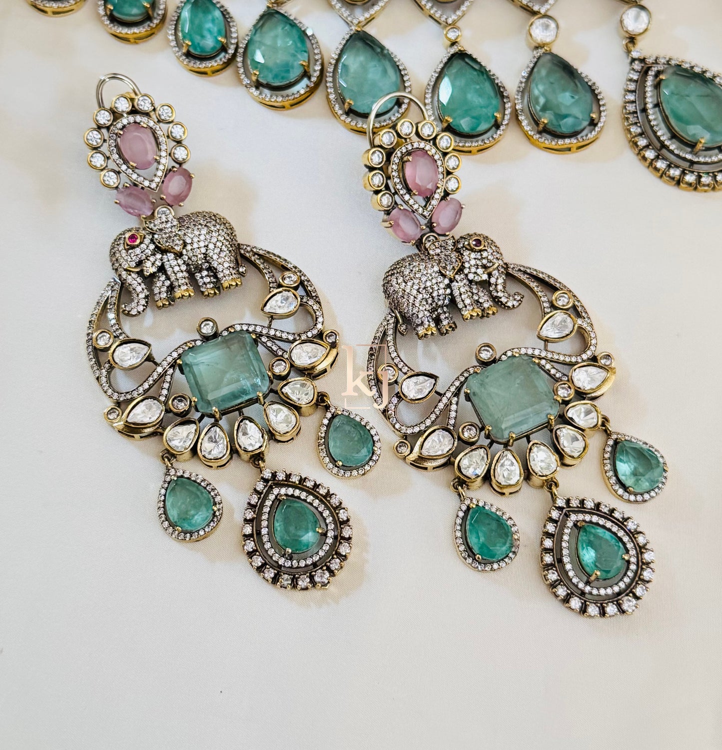 Giza bridal choker set