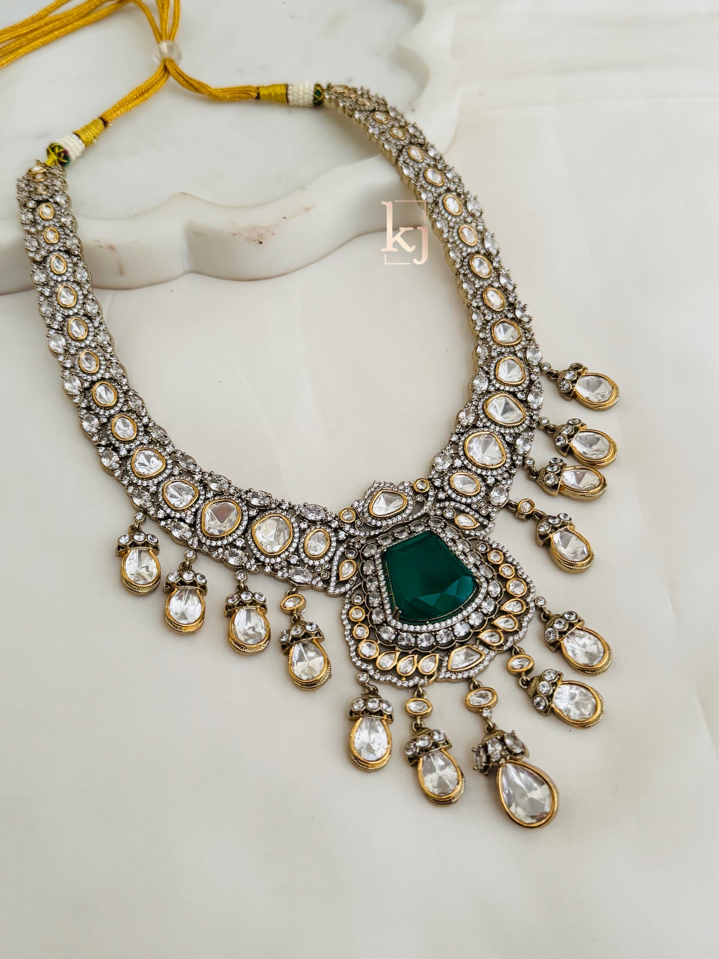 Leigh necklace set