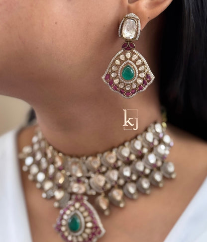 Elsepeth choker set