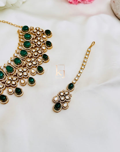 Wrenley necklace set