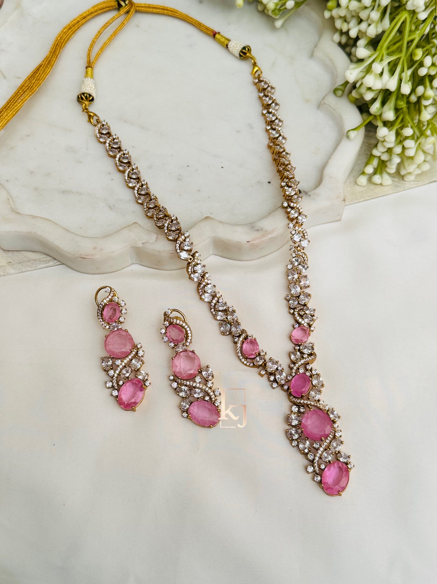 Valentina necklace set