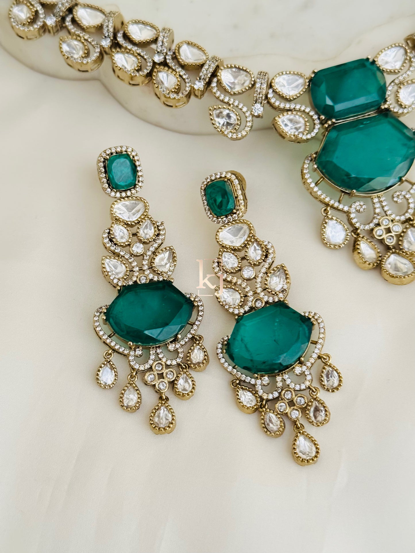 Myron Necklace set