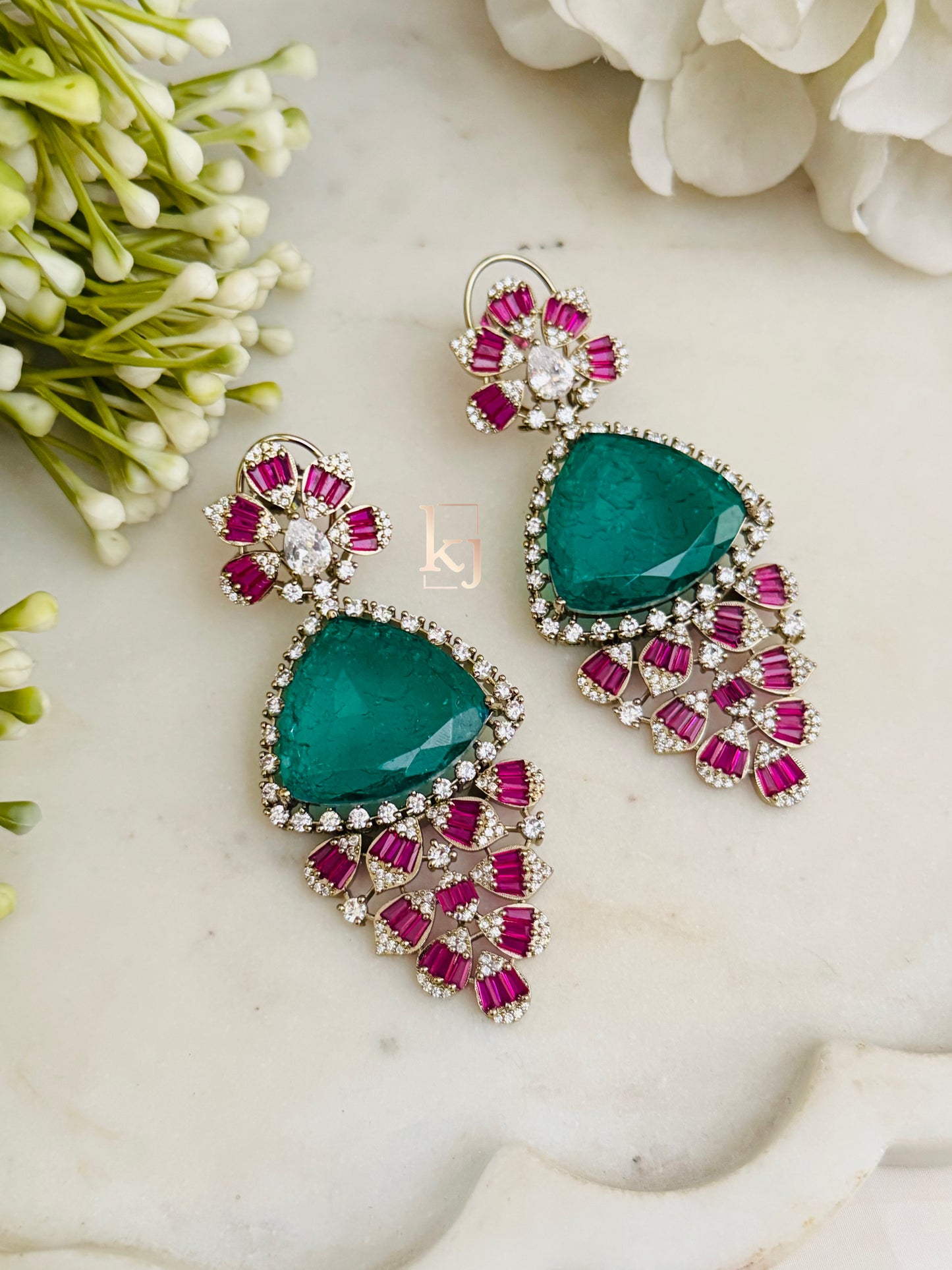 Ozina earrings set