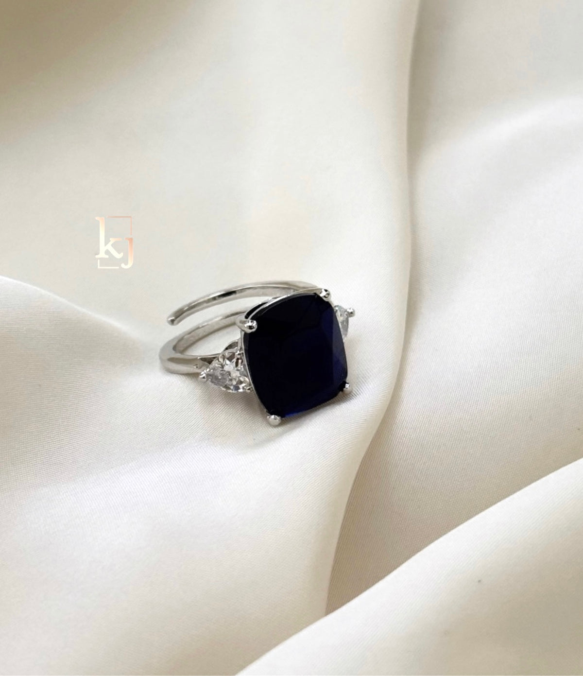 Shy ring