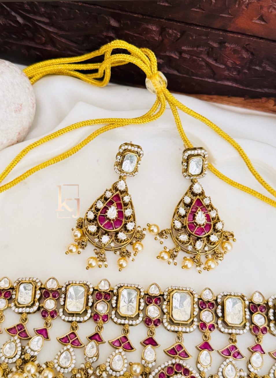 Cecil choker set