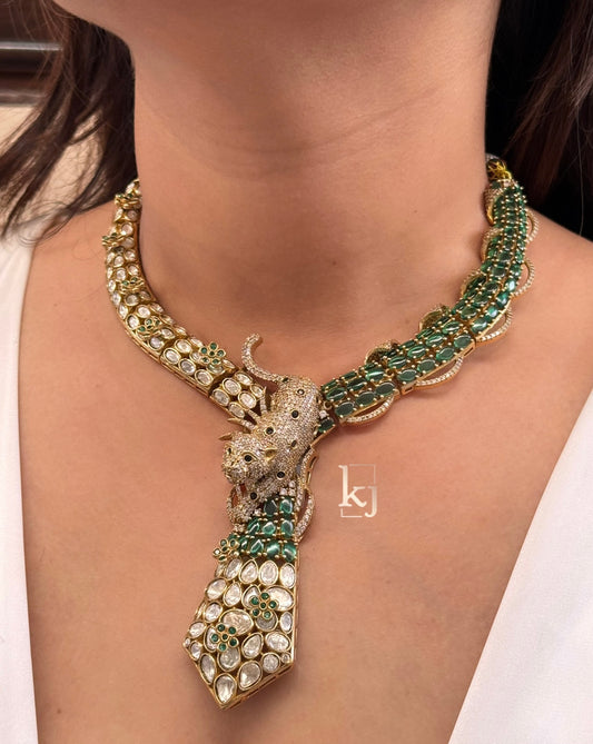 Leopard necklace set