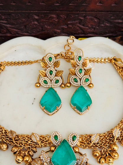 Miles necklace set