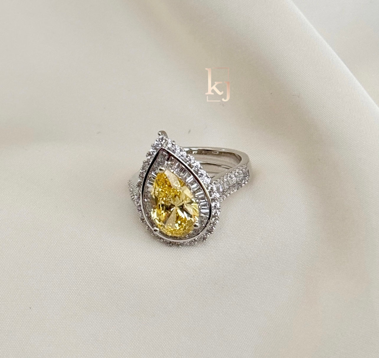 Wren ring